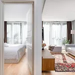 Apartment Square *
