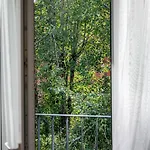 Apartment Square *