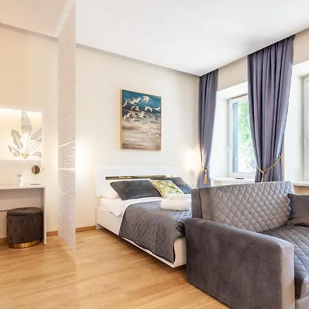 Apartament Square