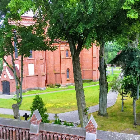 Square Апартаменти Паланга